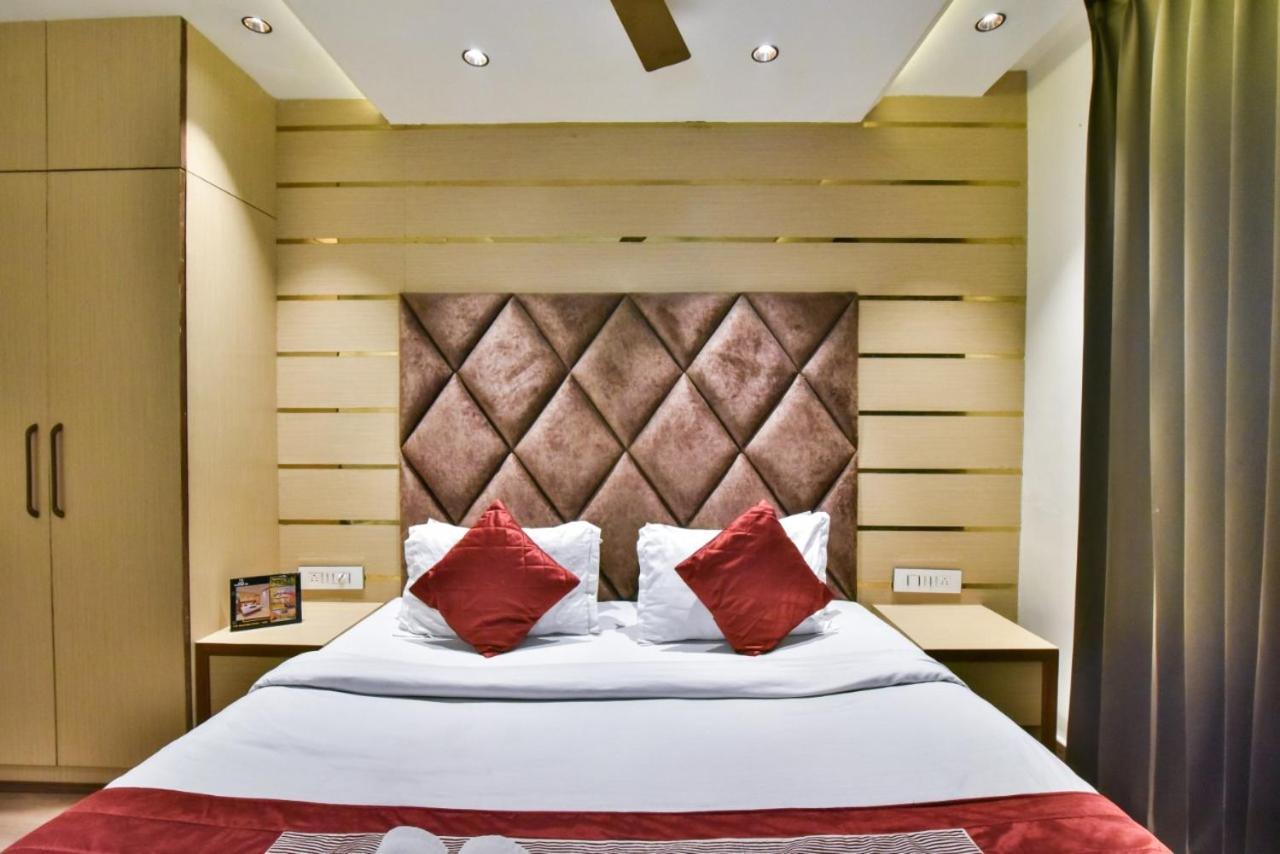 Hotel Highland Amritsar Exteriör bild