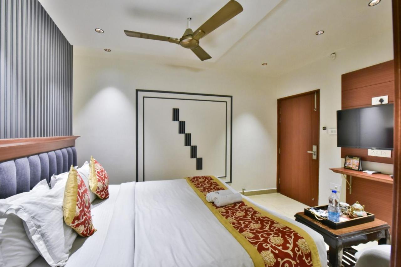 Hotel Highland Amritsar Exteriör bild
